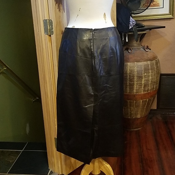 Genuine leather skirt spring trend 2020